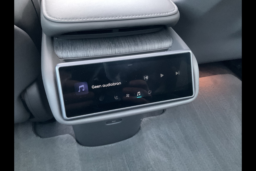 NIO eT7 75 kWh Dual AWD 653PK Incl. BTW Pano 360° Full option Massage Autopilot Nieuwstaat!