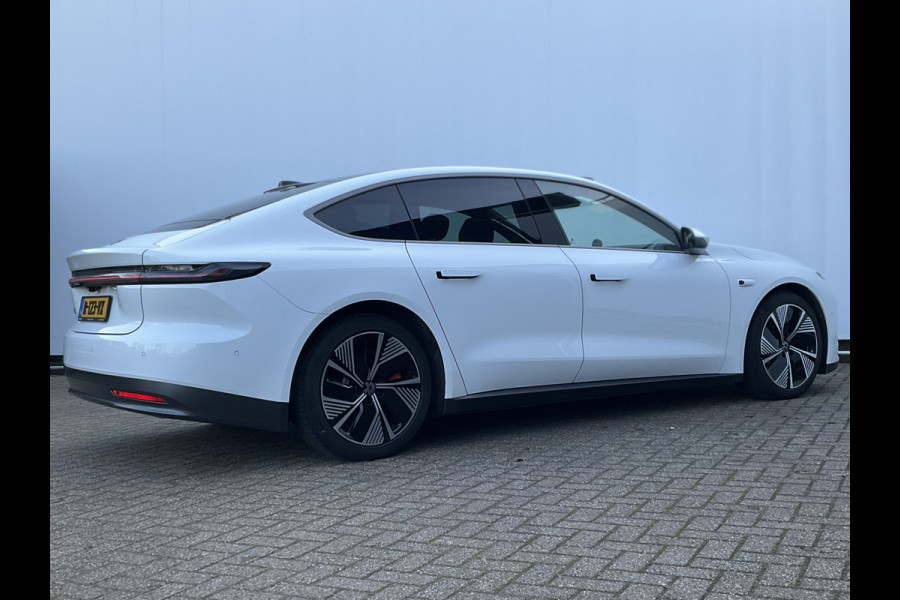 NIO eT7 75 kWh Dual AWD 653PK Incl. BTW Pano 360° Full option Massage Autopilot Nieuwstaat!