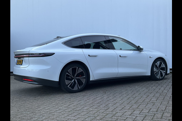 NIO eT7 75 kWh Dual AWD 653PK Incl. BTW Pano 360° Full option Massage Autopilot Nieuwstaat!