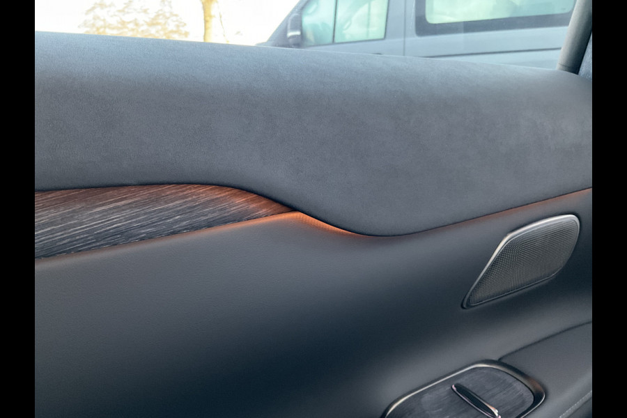 NIO eT7 75 kWh Dual AWD 653PK Incl. BTW Pano 360° Full option Massage Autopilot Nieuwstaat!