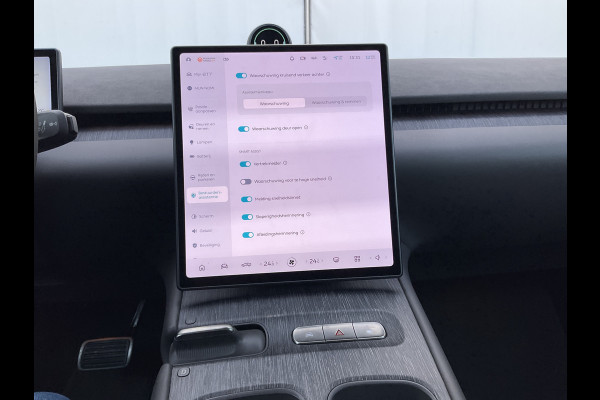 NIO eT7 75 kWh Dual AWD 653PK Incl. BTW Pano 360° Full option Massage Autopilot Nieuwstaat!