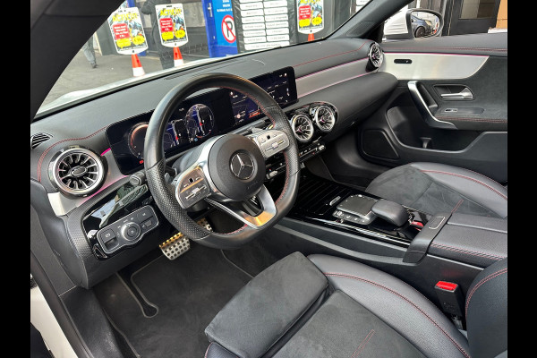 Mercedes-Benz CLA-Klasse 200 AMG Aut Leer Navi Camera Pano