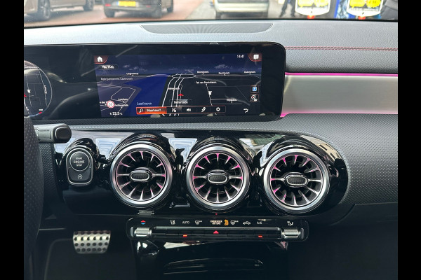 Mercedes-Benz CLA-Klasse 200 AMG Aut Leer Navi Camera Pano