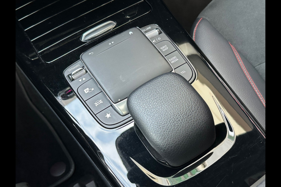 Mercedes-Benz CLA-Klasse 200 AMG Aut Leer Navi Camera Pano