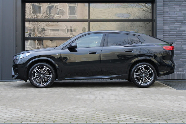BMW X2 sDrive20i | BTW | M-SPORT | 360 CAMERA | HUD | KEYLESS | SPORTSTOELEN |