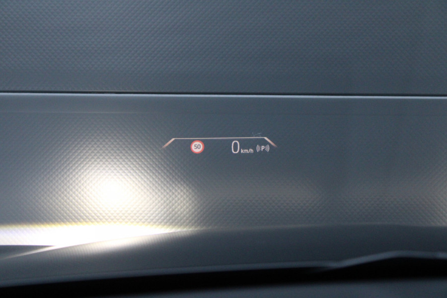 BMW X2 sDrive20i | BTW | M-SPORT | 360 CAMERA | HUD | KEYLESS | SPORTSTOELEN |