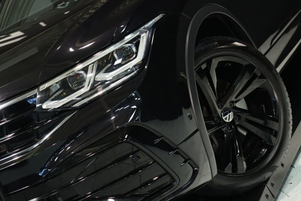 Volkswagen Tiguan 2.0 TSI 4Motion 3x R-Line Black Edition / PANO / 2X MEMORY / VIRTUAL / KEYLESS / CAMERA