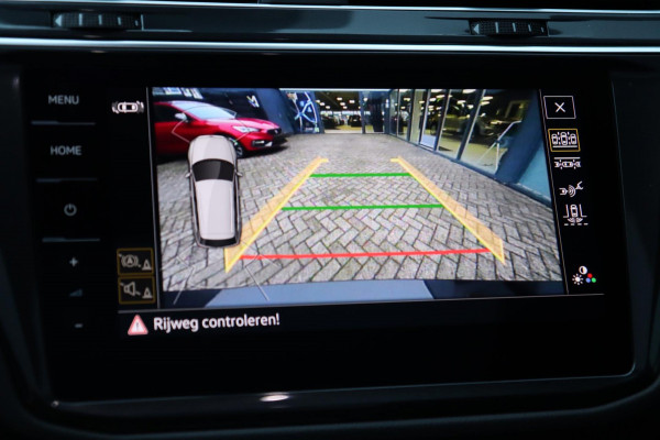 Volkswagen Tiguan 2.0 TSI 4Motion 3x R-Line Black Edition / PANO / 2X MEMORY / VIRTUAL / KEYLESS / CAMERA