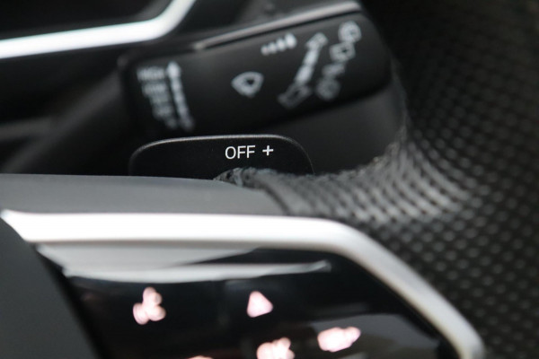 Volkswagen Tiguan 2.0 TSI 4Motion 3x R-Line Black Edition / PANO / 2X MEMORY / VIRTUAL / KEYLESS / CAMERA