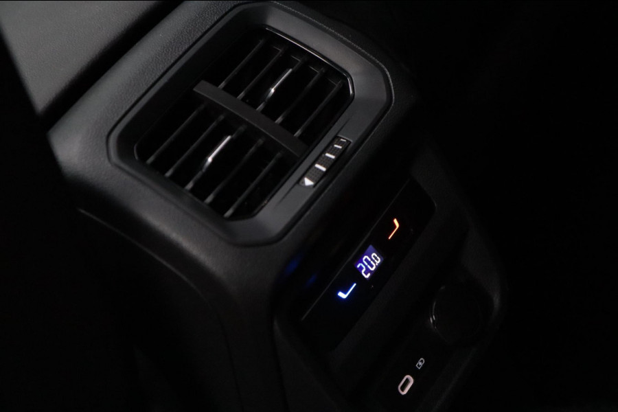 Volkswagen Tiguan 2.0 TSI 4Motion 3x R-Line Black Edition / PANO / 2X MEMORY / VIRTUAL / KEYLESS / CAMERA