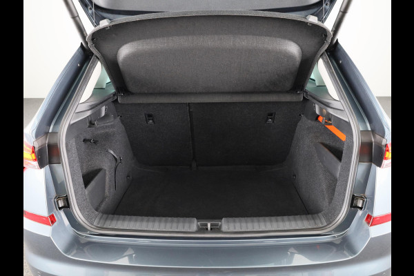 Škoda Kamiq 1.0 TSI Business Edition 110pk Automaat | Navigatie | Climatronic | Stoelverwarming | Parkeersensoren voor en achter
