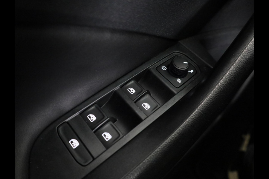 Škoda Kamiq 1.0 TSI Business Edition 110pk Automaat | Navigatie | Climatronic | Stoelverwarming | Parkeersensoren voor en achter