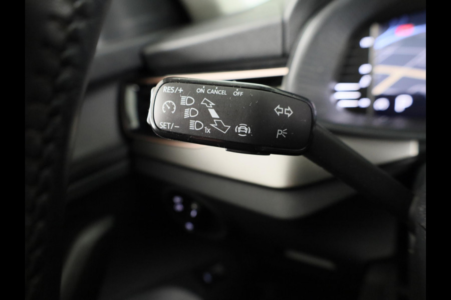 Škoda Kamiq 1.0 TSI Business Edition 110pk Automaat | Navigatie | Climatronic | Stoelverwarming | Parkeersensoren voor en achter