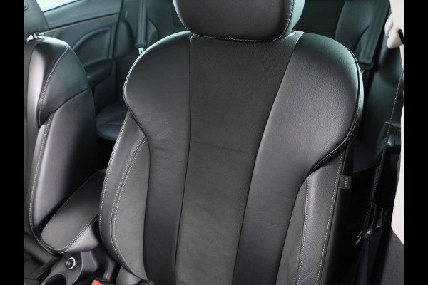 Škoda Kamiq 1.0 TSI Business Edition 110pk Automaat | Navigatie | Climatronic | Stoelverwarming | Parkeersensoren voor en achter