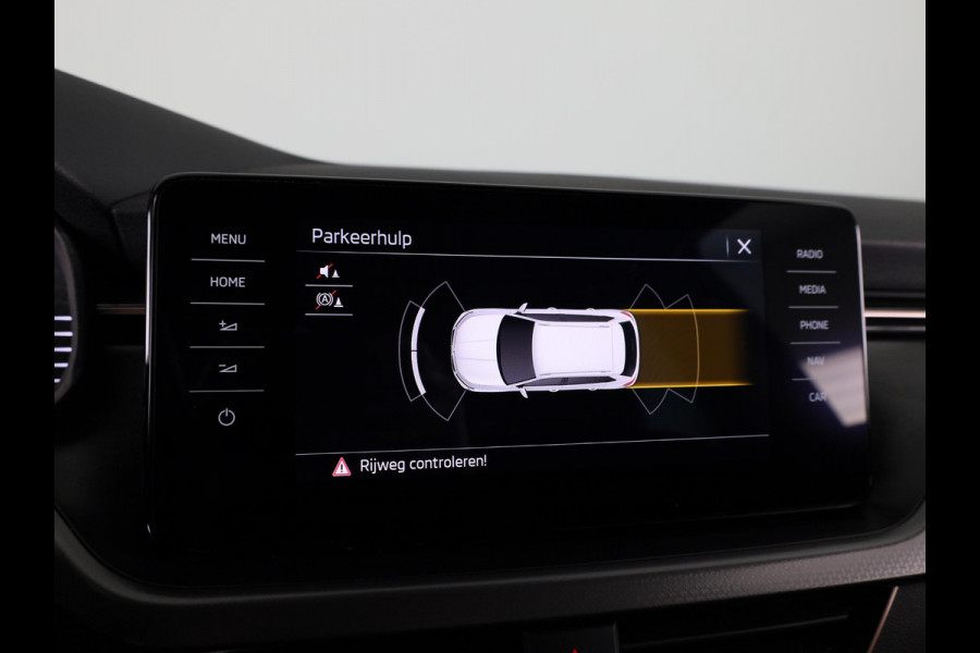 Škoda Kamiq 1.0 TSI Business Edition 110pk Automaat | Navigatie | Climatronic | Stoelverwarming | Parkeersensoren voor en achter