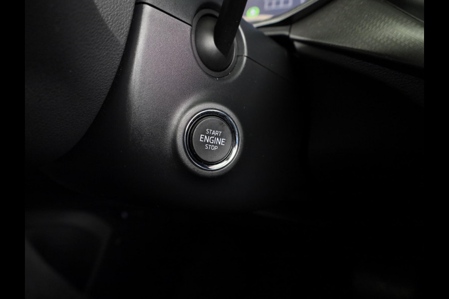 Škoda Kamiq 1.0 TSI Business Edition 110pk Automaat | Navigatie | Climatronic | Stoelverwarming | Parkeersensoren voor en achter
