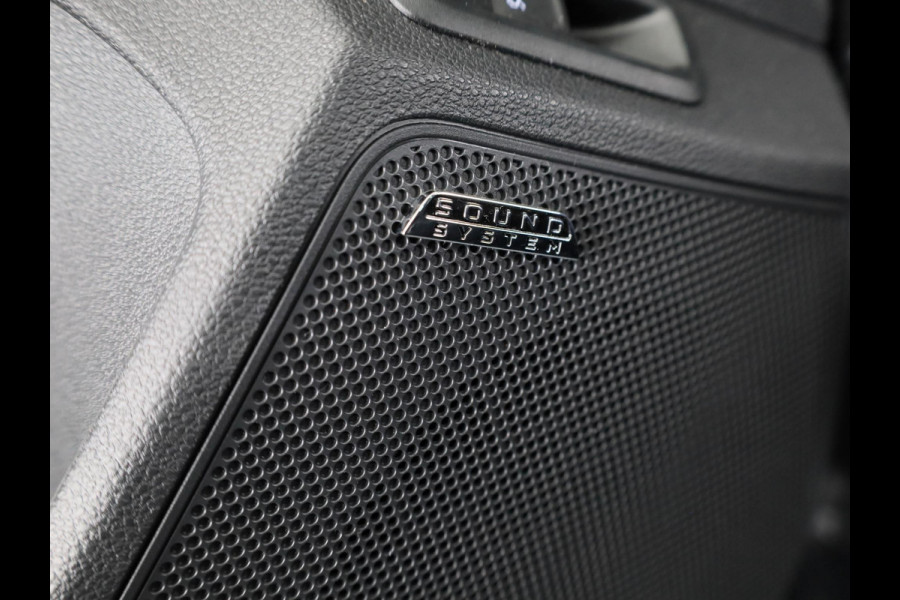 Škoda Kamiq 1.0 TSI Business Edition 110pk Automaat | Navigatie | Climatronic | Stoelverwarming | Parkeersensoren voor en achter