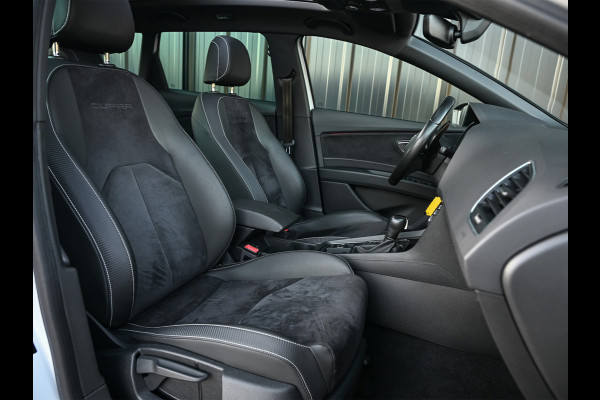 Seat Leon ST 2.0 TSI CUPRA 300 · Panorama dak · Beats Sound · Black line · Full Led · Camera · Stoelverwarming · Adaptive Cruise · Virtual