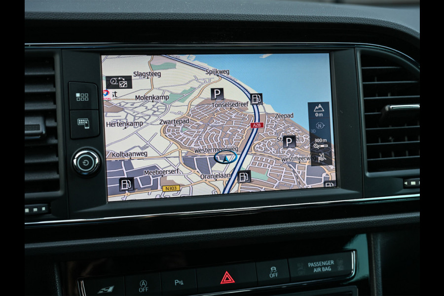 Seat Leon ST 2.0 TSI CUPRA 300 · Panorama dak · Beats Sound · Black line · Full Led · Camera · Stoelverwarming · Adaptive Cruise · Virtual