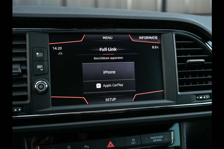 Seat Leon ST 2.0 TSI CUPRA 300 · Panorama dak · Beats Sound · Black line · Full Led · Camera · Stoelverwarming · Adaptive Cruise · Virtual