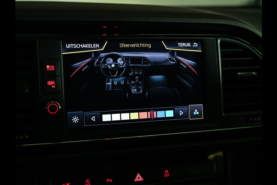 Seat Leon ST 2.0 TSI CUPRA 300 · Panorama dak · Beats Sound · Black line · Full Led · Camera · Stoelverwarming · Adaptive Cruise · Virtual