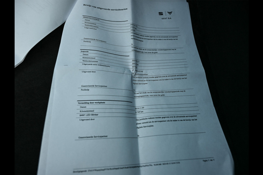 Seat Leon ST 2.0 TSI CUPRA 300 · Panorama dak · Beats Sound · Black line · Full Led · Camera · Stoelverwarming · Adaptive Cruise · Virtual