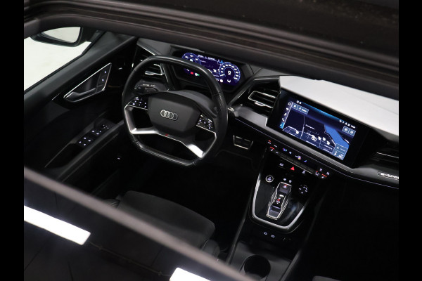 Audi Q4 e-tron 40 Launch edition S Competition 77 kWh [SCHUIFKANTELDAK, SPORTSTOELEN, APPLE CARPLAY, ANDROID, ADAPTIVE CRUISE, STOELVERWARMING, CAMERA, CLIMATE, NIEUWSTAAT]