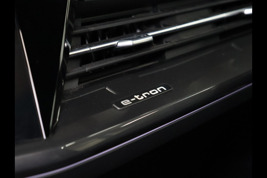 Audi Q4 e-tron 40 Launch edition S Competition 77 kWh [SCHUIFKANTELDAK, SPORTSTOELEN, APPLE CARPLAY, ANDROID, ADAPTIVE CRUISE, STOELVERWARMING, CAMERA, CLIMATE, NIEUWSTAAT]
