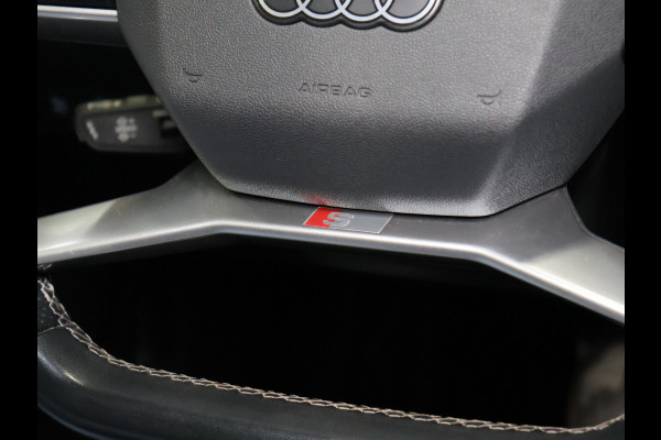 Audi Q4 e-tron 40 Launch edition S Competition 77 kWh [SCHUIFKANTELDAK, SPORTSTOELEN, APPLE CARPLAY, ANDROID, ADAPTIVE CRUISE, STOELVERWARMING, CAMERA, CLIMATE, NIEUWSTAAT]