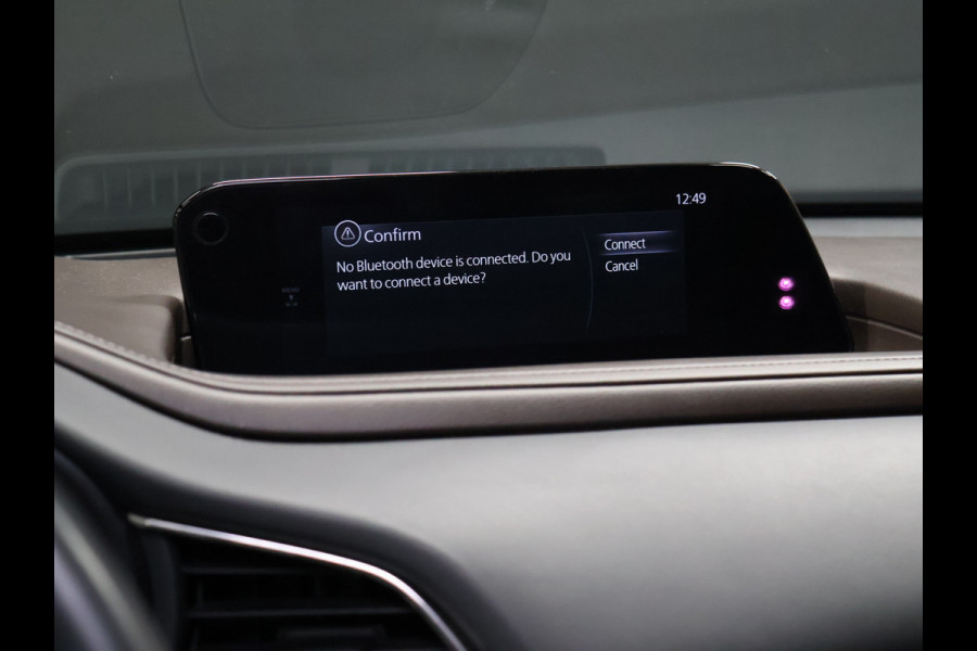 Mazda CX-30 2.0 e-SkyActiv-X M Hybrid Luxury [ADAPTIVE CRUISE, BLUETOOTH, CAMERA, ELEK STOELEN, VOL LEDER, STOEL EN STUURVERWARMING, BOSE AUDIO, ELEK.. ACHTERKLEP, HEAD UP, TREKHAAK,CLIMATE, NAV, NIEUWSTAAT]
