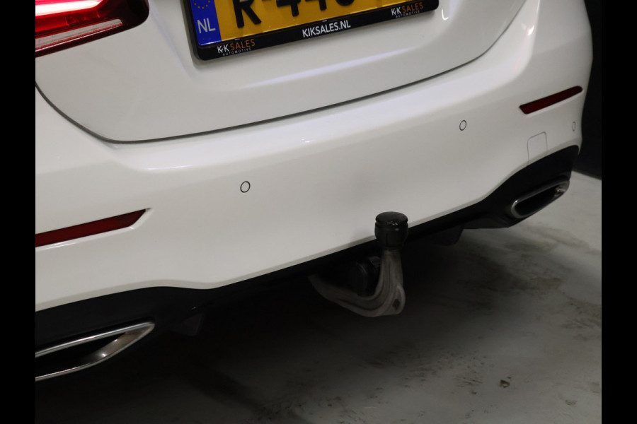 Mercedes-Benz A-Klasse 250 e Business Solution AMG Limited [TREKHAAK INKLAPBAAR, SCHUIFKANTELDAK, APPLE CARPLAY, ANDROID, SFEERVERLICHTING, CAMERA, ADAPTIVE CRUISE, STOELVERWARMING, PDC V+A, HALF LEDER, CLIMATE, NIEUWSTAAT]
