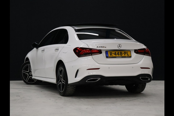 Mercedes-Benz A-Klasse 250 e Business Solution AMG Limited [TREKHAAK INKLAPBAAR, SCHUIFKANTELDAK, APPLE CARPLAY, ANDROID, SFEERVERLICHTING, CAMERA, ADAPTIVE CRUISE, STOELVERWARMING, PDC V+A, HALF LEDER, CLIMATE, NIEUWSTAAT]