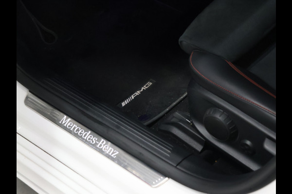 Mercedes-Benz A-Klasse 250 e Business Solution AMG Limited [TREKHAAK INKLAPBAAR, SCHUIFKANTELDAK, APPLE CARPLAY, ANDROID, SFEERVERLICHTING, CAMERA, ADAPTIVE CRUISE, STOELVERWARMING, PDC V+A, HALF LEDER, CLIMATE, NIEUWSTAAT]