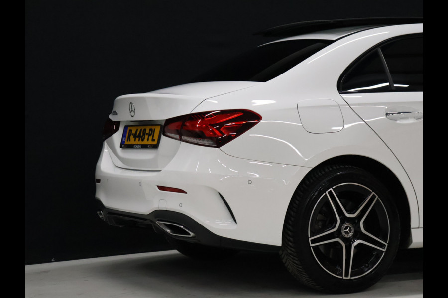 Mercedes-Benz A-Klasse 250 e Business Solution AMG Limited [TREKHAAK INKLAPBAAR, SCHUIFKANTELDAK, APPLE CARPLAY, ANDROID, SFEERVERLICHTING, CAMERA, ADAPTIVE CRUISE, STOELVERWARMING, PDC V+A, HALF LEDER, CLIMATE, NIEUWSTAAT]