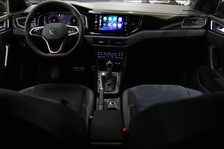 Volkswagen Polo 2.0 TSI GTI PANO/IQ-LIGHT/BEATS/STOELV/CARPLAY/VOL