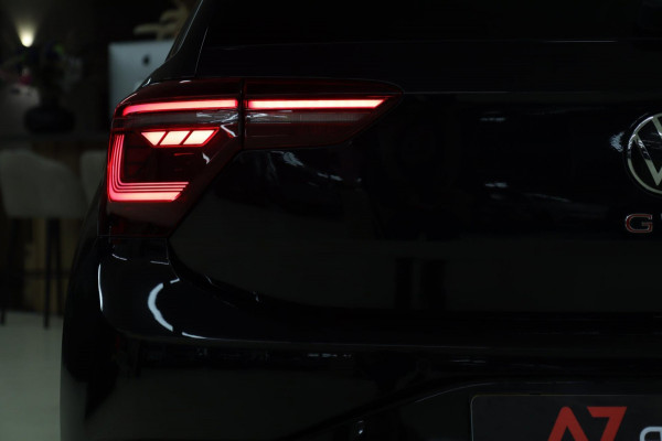 Volkswagen Polo 2.0 TSI GTI PANO/IQ-LIGHT/BEATS/STOELV/CARPLAY/VOL