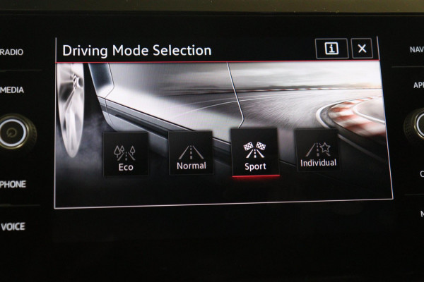 Volkswagen Polo 2.0 TSI GTI PANO/IQ-LIGHT/BEATS/STOELV/CARPLAY/VOL