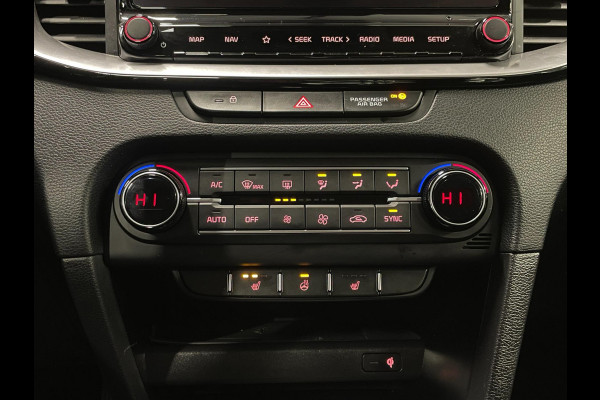 Kia Ceed 1.5 T-GDi DynamicPlusLine|160PK|TREKH|LEDER|CARPLAY|CAMERA|CRUISE+CLIMA|NAVI|STOEL+STUURVERW|KEYLES|NL|NAP|1e EIG|IN.BTW|