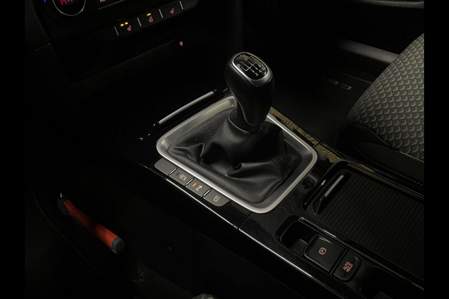 Kia Ceed 1.5 T-GDi DynamicPlusLine|160PK|TREKH|LEDER|CARPLAY|CAMERA|CRUISE+CLIMA|NAVI|STOEL+STUURVERW|KEYLES|NL|NAP|1e EIG|IN.BTW|