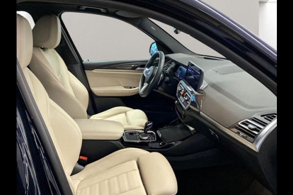 BMW X3 xDrive30e M-SPORT ** LADER, NAVI+, OYSTER LEDER, PANORAMA, TREKH, 20-inch LMV, ADAPT. CRUISE ** 1e EIG - UNFALLFREI ** ** INFORMEER OOK NAAR ONZE AANTREKKELIJKE FINANCIAL-LEASE TARIEVEN **