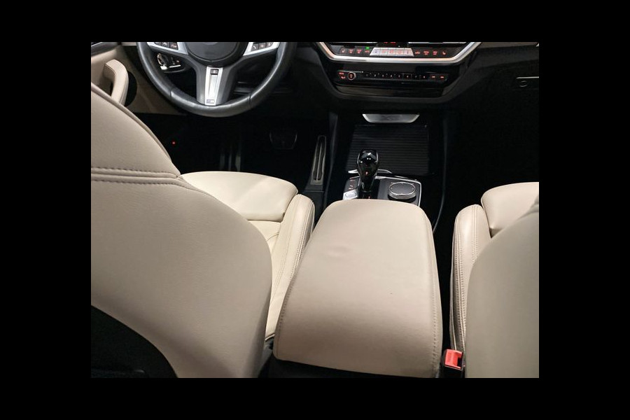 BMW X3 xDrive30e M-SPORT ** LADER, NAVI+, OYSTER LEDER, PANORAMA, TREKH, 20-inch LMV, ADAPT. CRUISE ** 1e EIG - UNFALLFREI ** ** INFORMEER OOK NAAR ONZE AANTREKKELIJKE FINANCIAL-LEASE TARIEVEN **