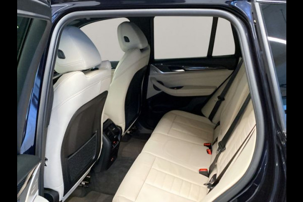 BMW X3 xDrive30e M-SPORT ** LADER, NAVI+, OYSTER LEDER, PANORAMA, TREKH, 20-inch LMV, ADAPT. CRUISE ** 1e EIG - UNFALLFREI ** ** INFORMEER OOK NAAR ONZE AANTREKKELIJKE FINANCIAL-LEASE TARIEVEN **