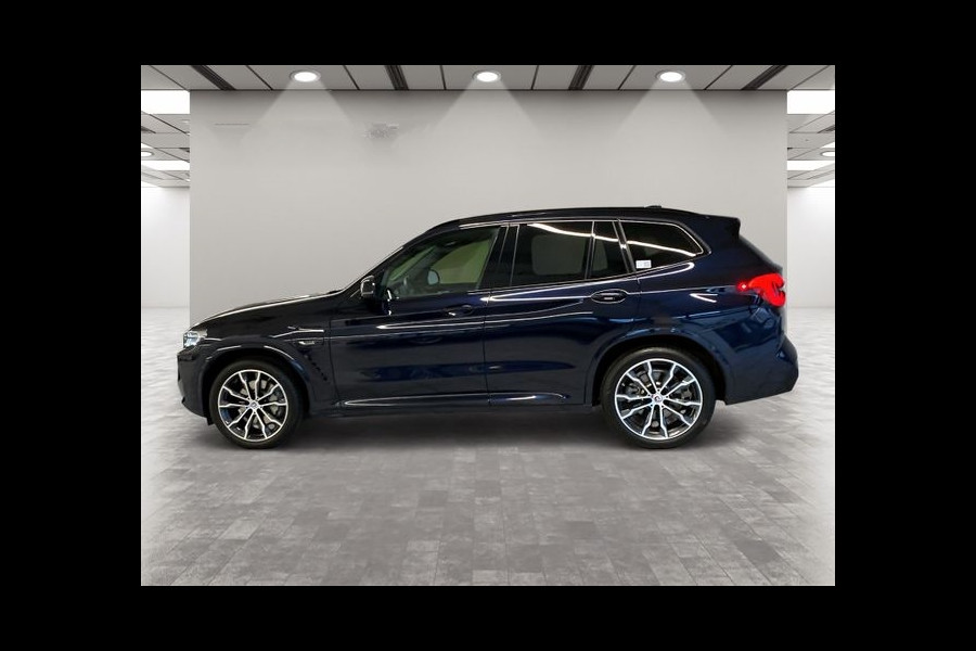 BMW X3 xDrive30e M-SPORT ** LADER, NAVI+, OYSTER LEDER, PANORAMA, TREKH, 20-inch LMV, ADAPT. CRUISE ** 1e EIG - UNFALLFREI ** ** INFORMEER OOK NAAR ONZE AANTREKKELIJKE FINANCIAL-LEASE TARIEVEN **