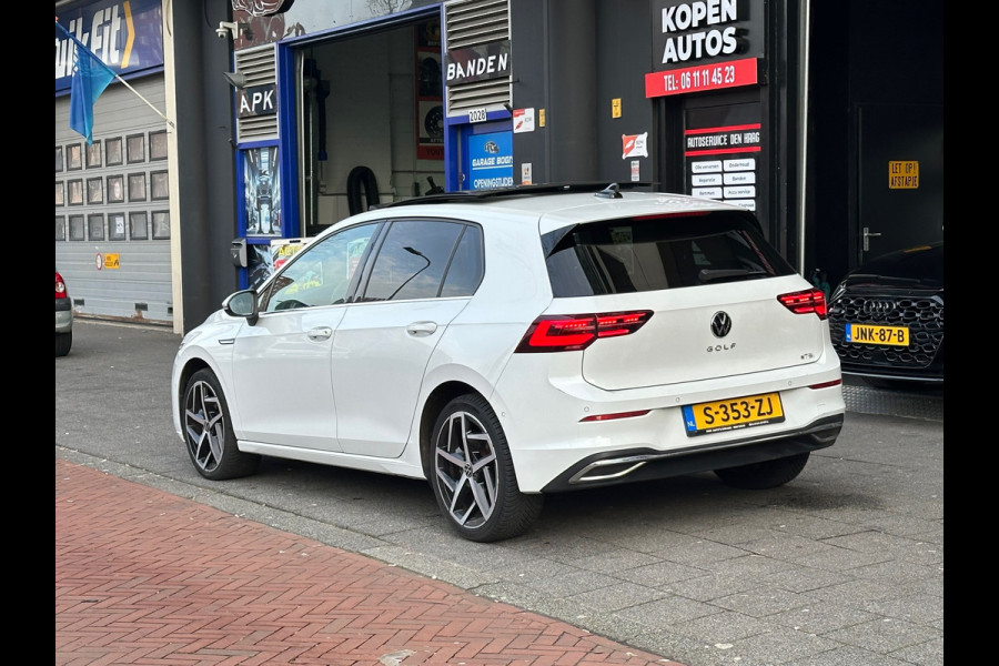 Volkswagen Golf 1.5 eTSI Style Head-Up Memory IQ LIGHT Pano