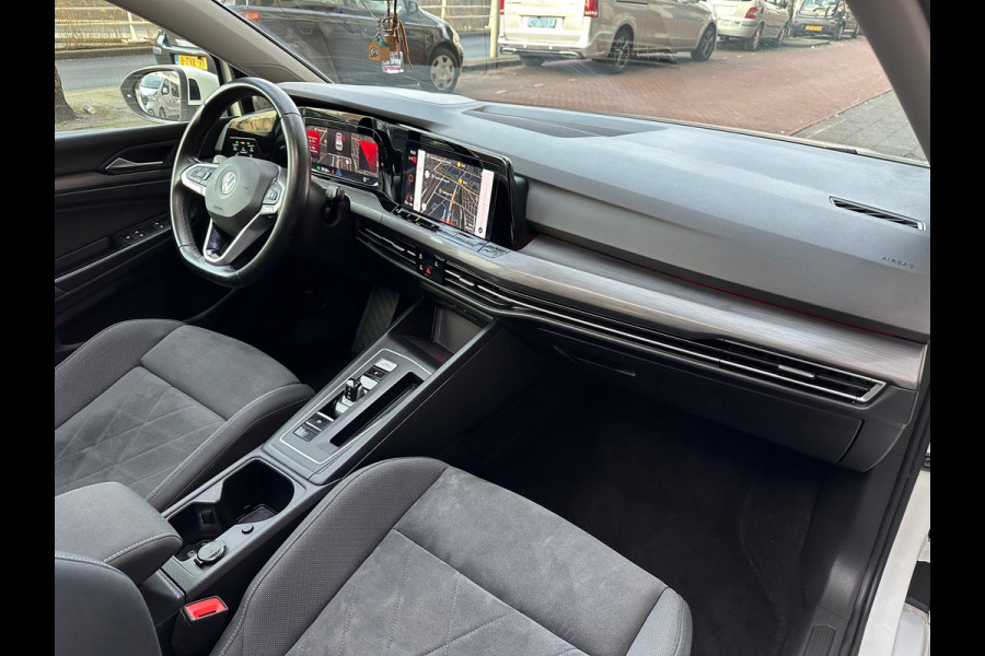 Volkswagen Golf 1.5 eTSI Style Head-Up Memory IQ LIGHT Pano