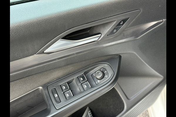 Volkswagen Golf 1.5 eTSI Style Head-Up Memory IQ LIGHT Pano