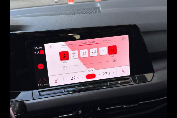 Volkswagen Golf 1.5 eTSI Style Head-Up Memory IQ LIGHT Pano