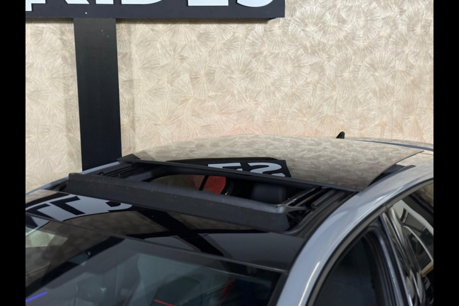 Volkswagen Golf 2.0 TSI GTI Clubsport | NARDO | 300 PK | Pano | IQ. Licht