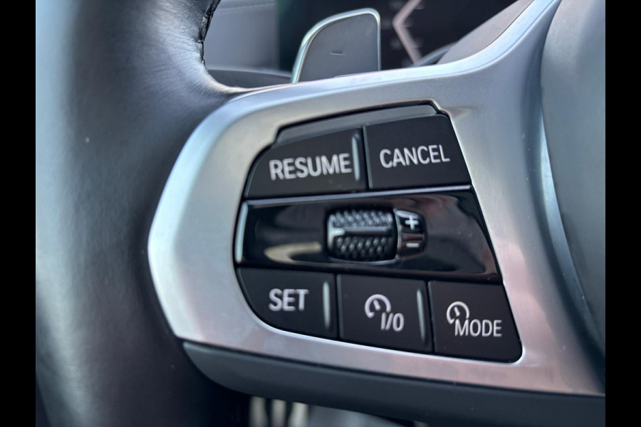 BMW X5 xDrive50e M-Sport PANORAMA DAK HARMAN KARDON 360 CAMERA 22 INCH VELGEN LUCHTVERING