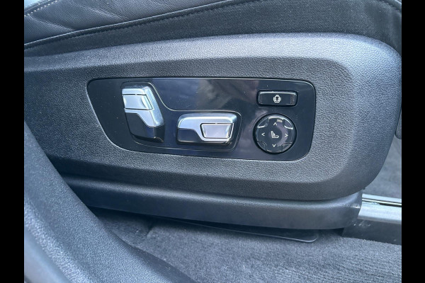 BMW X5 xDrive50e M-Sport PANORAMA DAK HARMAN KARDON 360 CAMERA 22 INCH VELGEN LUCHTVERING